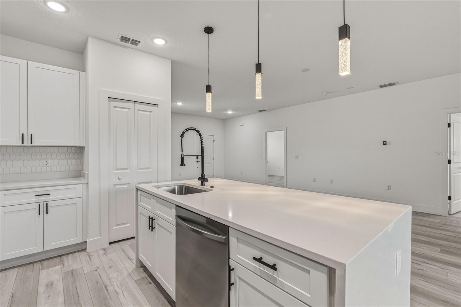 Image 9 of 38 For 2333 Mistleto Lane