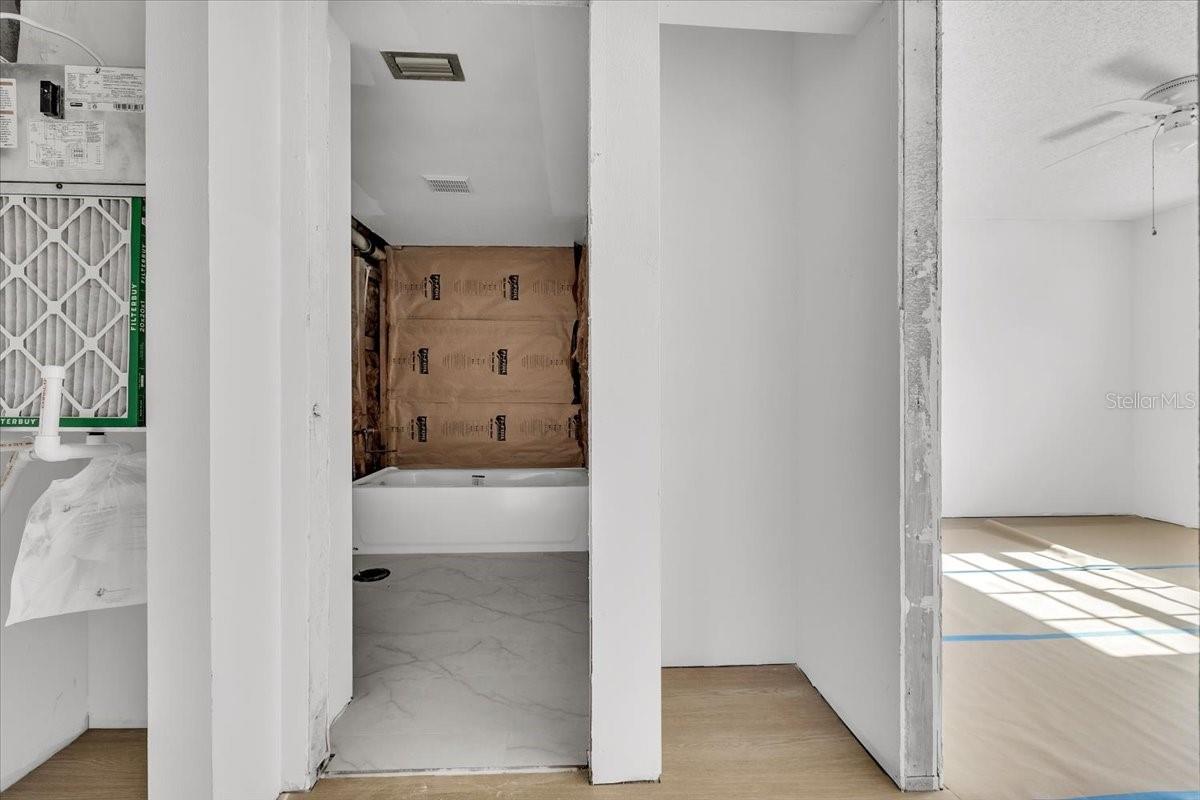 Image 20 of 35 For 7043 New Post Drive 1