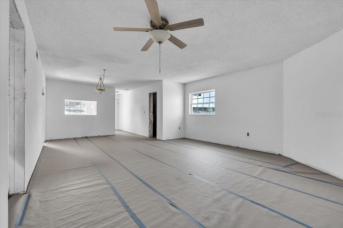 Image 5 of 35 For 7043 New Post Drive 1