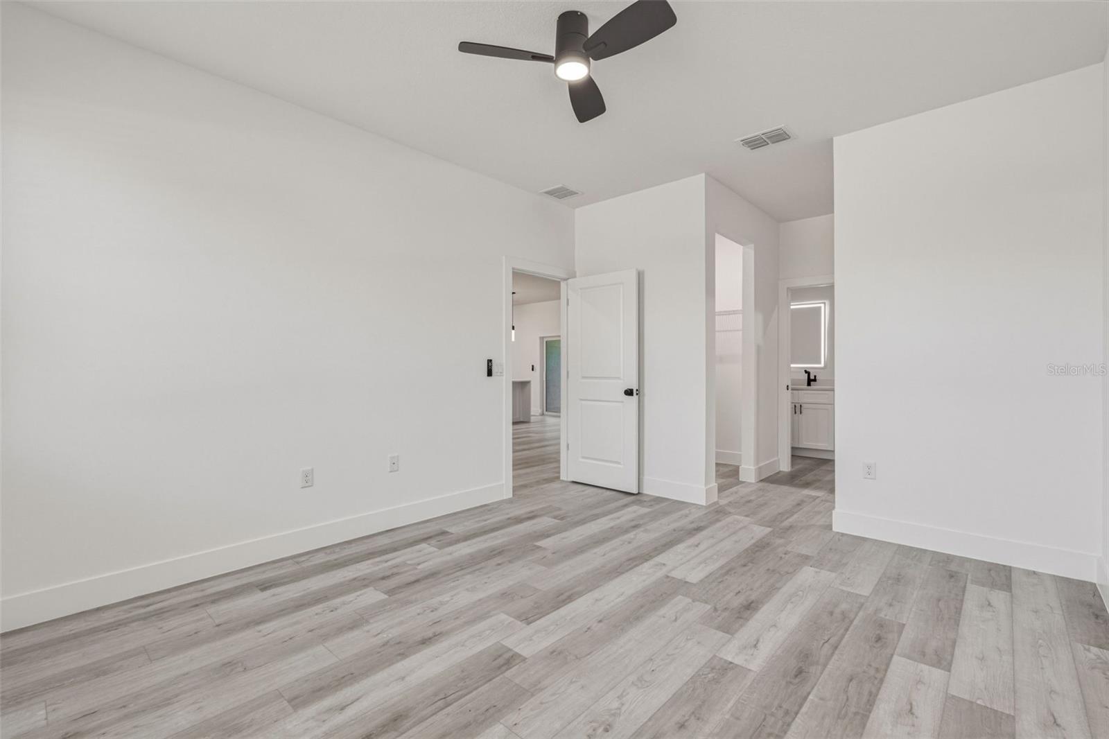 Image 16 of 42 For 2315 Mistleto Lane