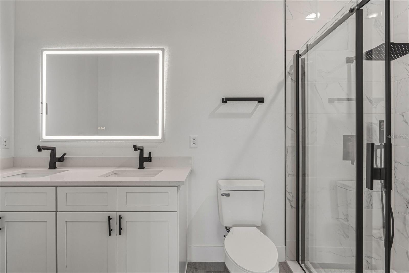 Image 20 of 42 For 2315 Mistleto Lane