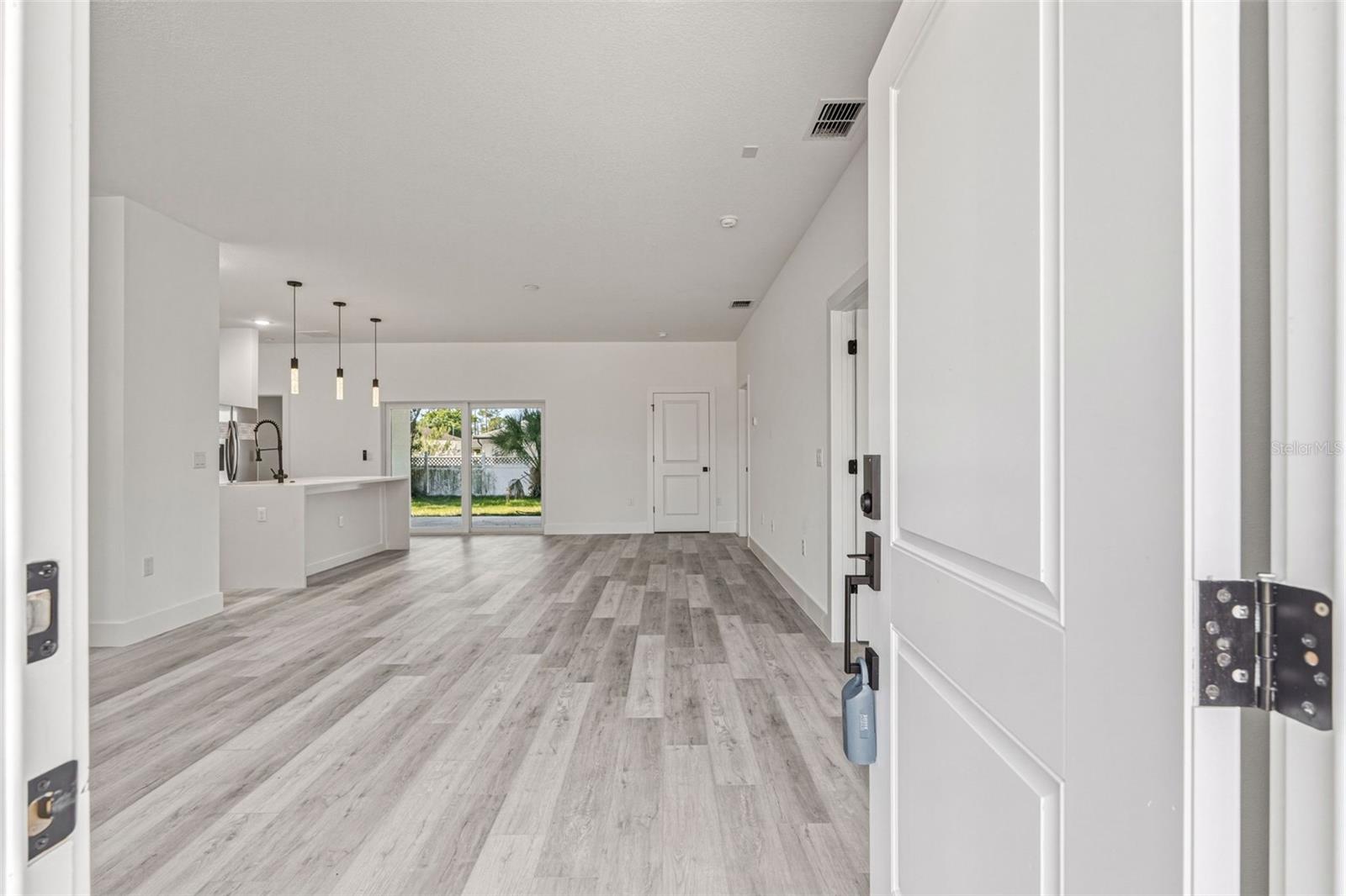 Image 4 of 42 For 2315 Mistleto Lane