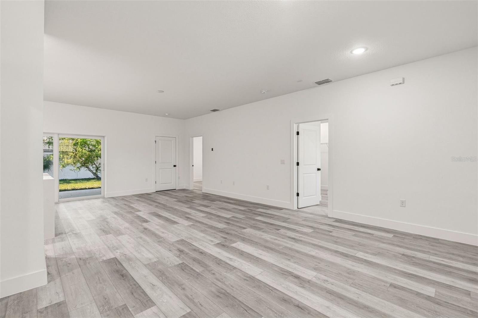 Image 6 of 42 For 2315 Mistleto Lane