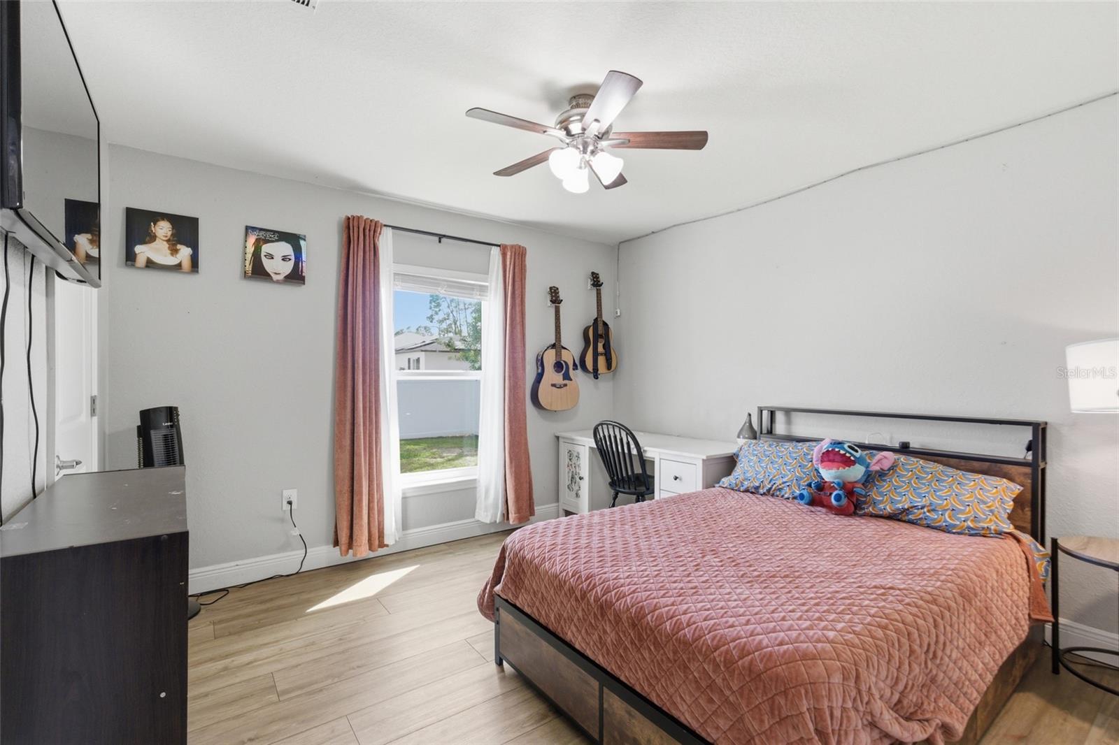 Image 34 of 68 For 4175 Donatello Avenue