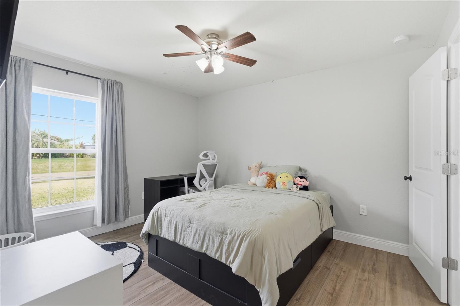 Image 40 of 68 For 4175 Donatello Avenue