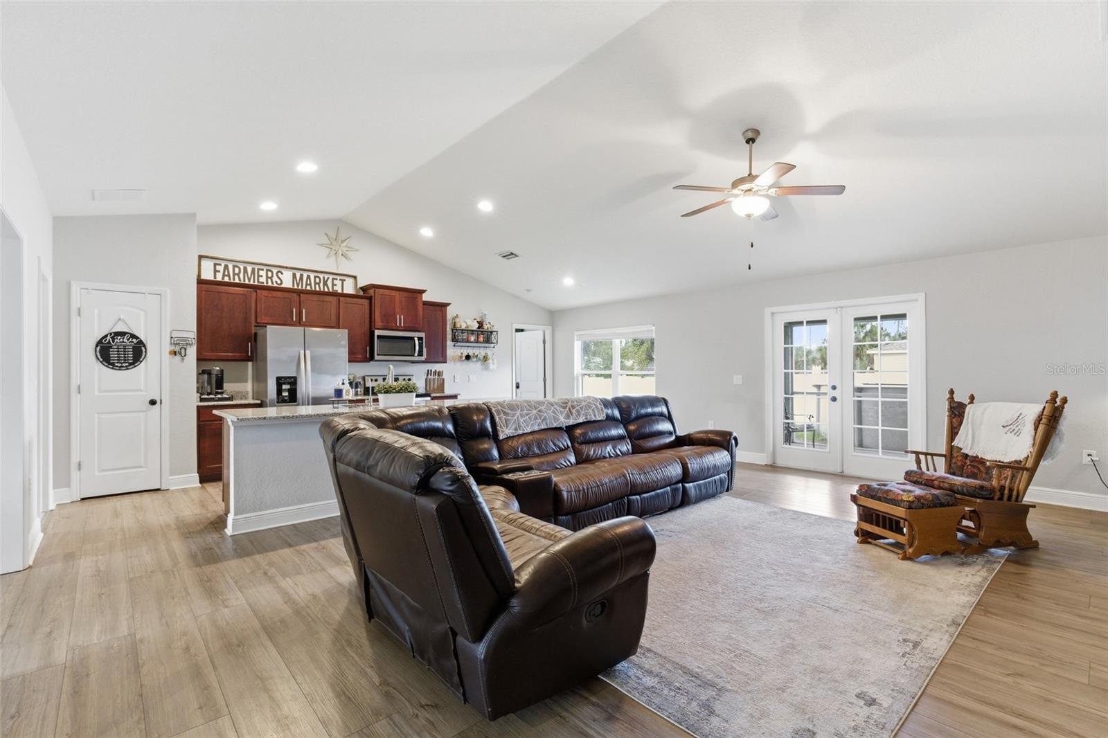 Image 7 of 68 For 4175 Donatello Avenue