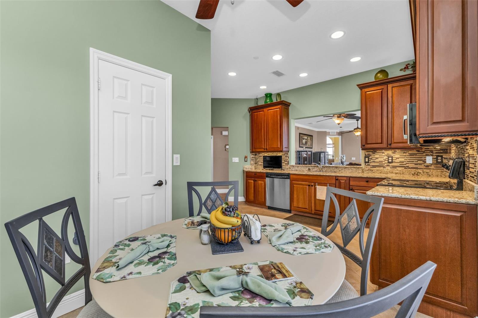 Image 13 of 60 For 24329 Baltic Avenue 204