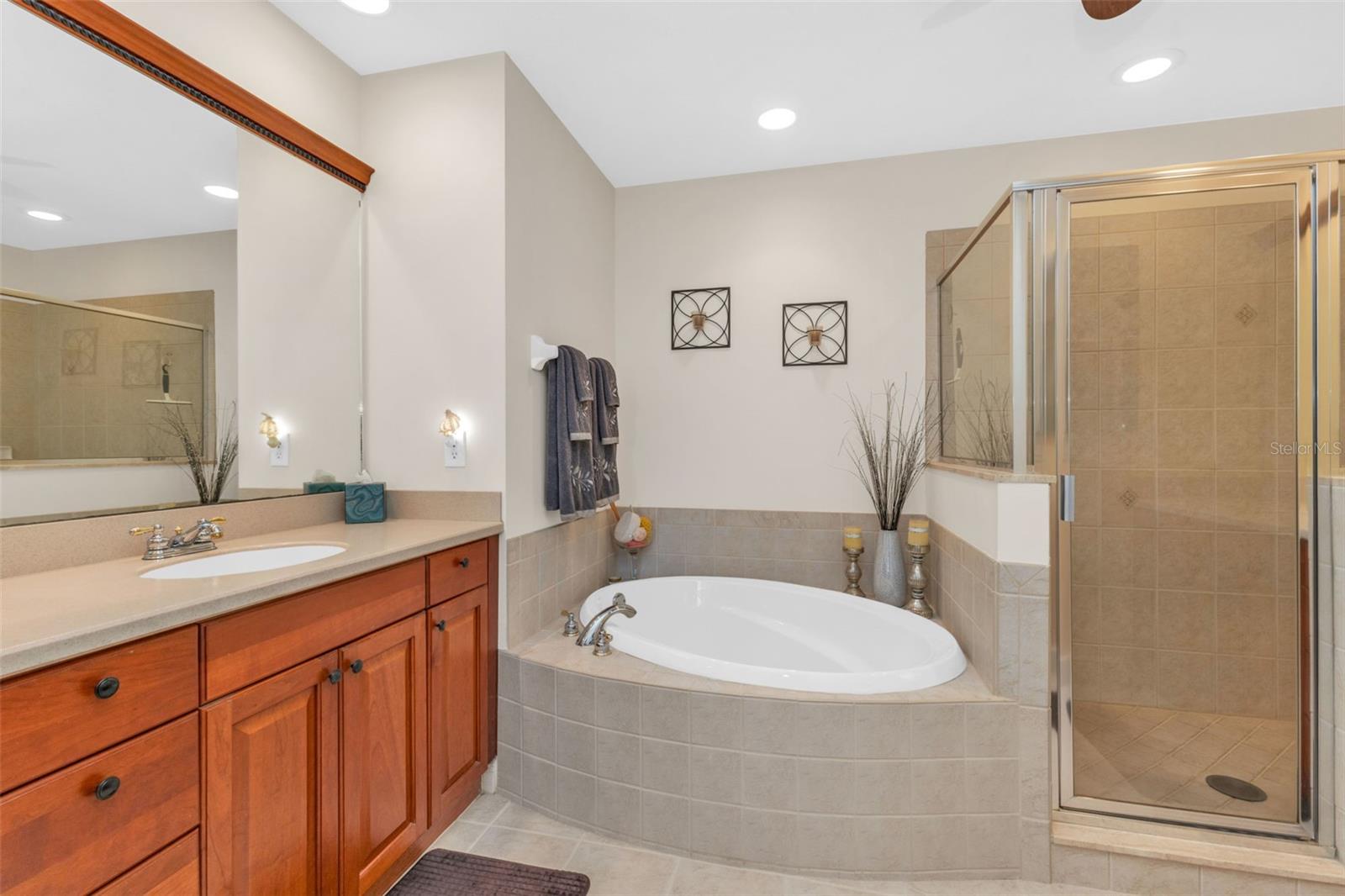 Image 20 of 60 For 24329 Baltic Avenue 204