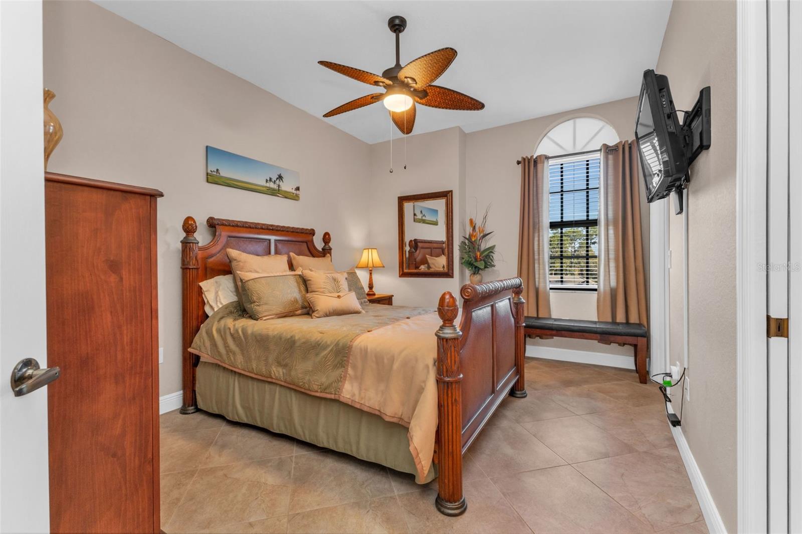 Image 23 of 60 For 24329 Baltic Avenue 204