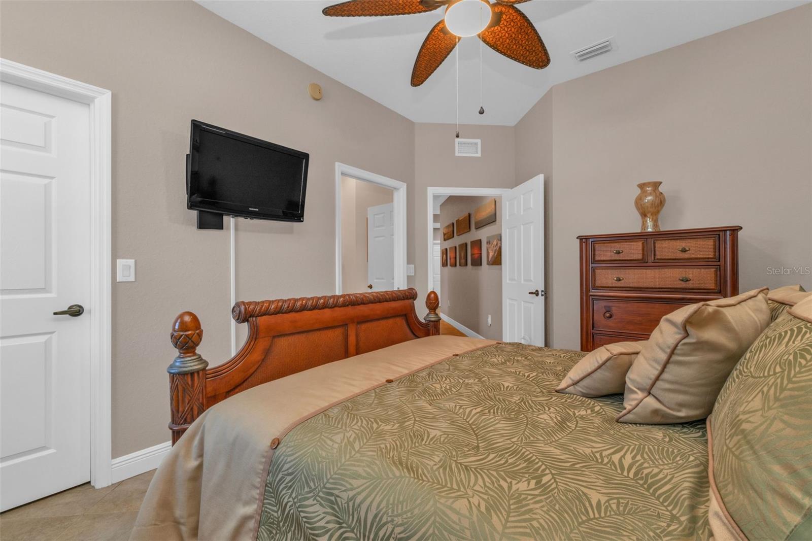 Image 24 of 60 For 24329 Baltic Avenue 204