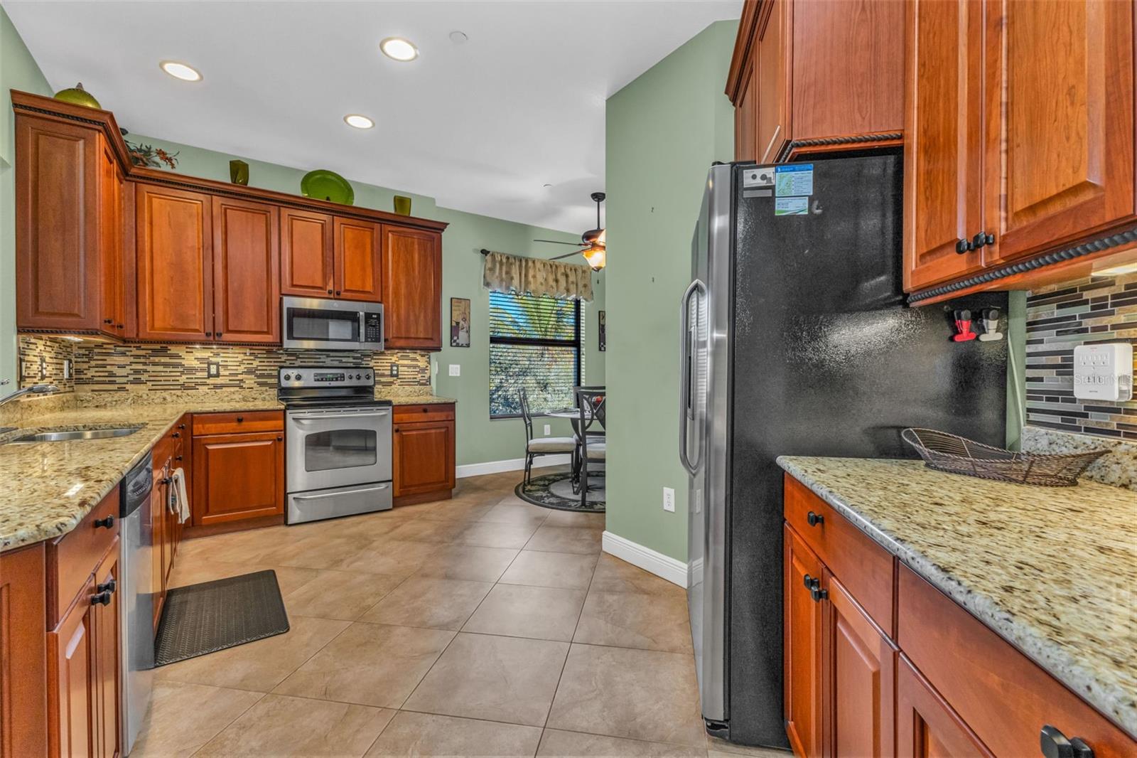 Image 9 of 60 For 24329 Baltic Avenue 204