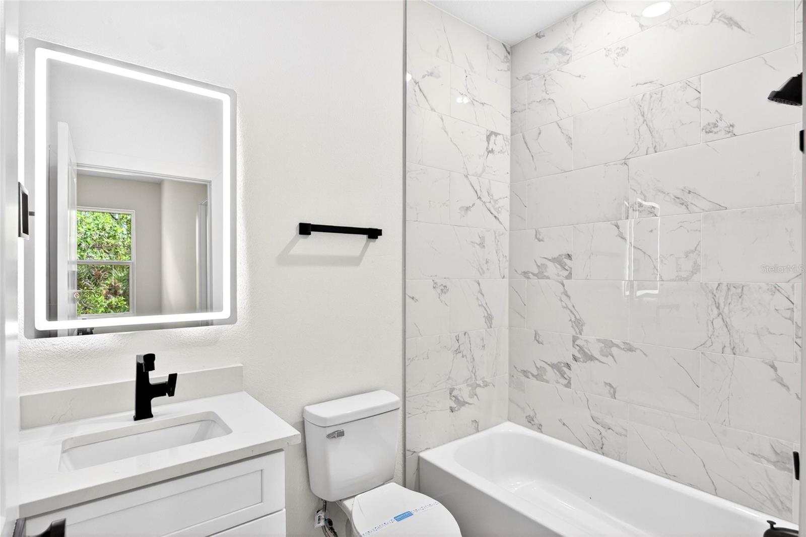 Image 21 of 35 For 193 Santa Fe Street