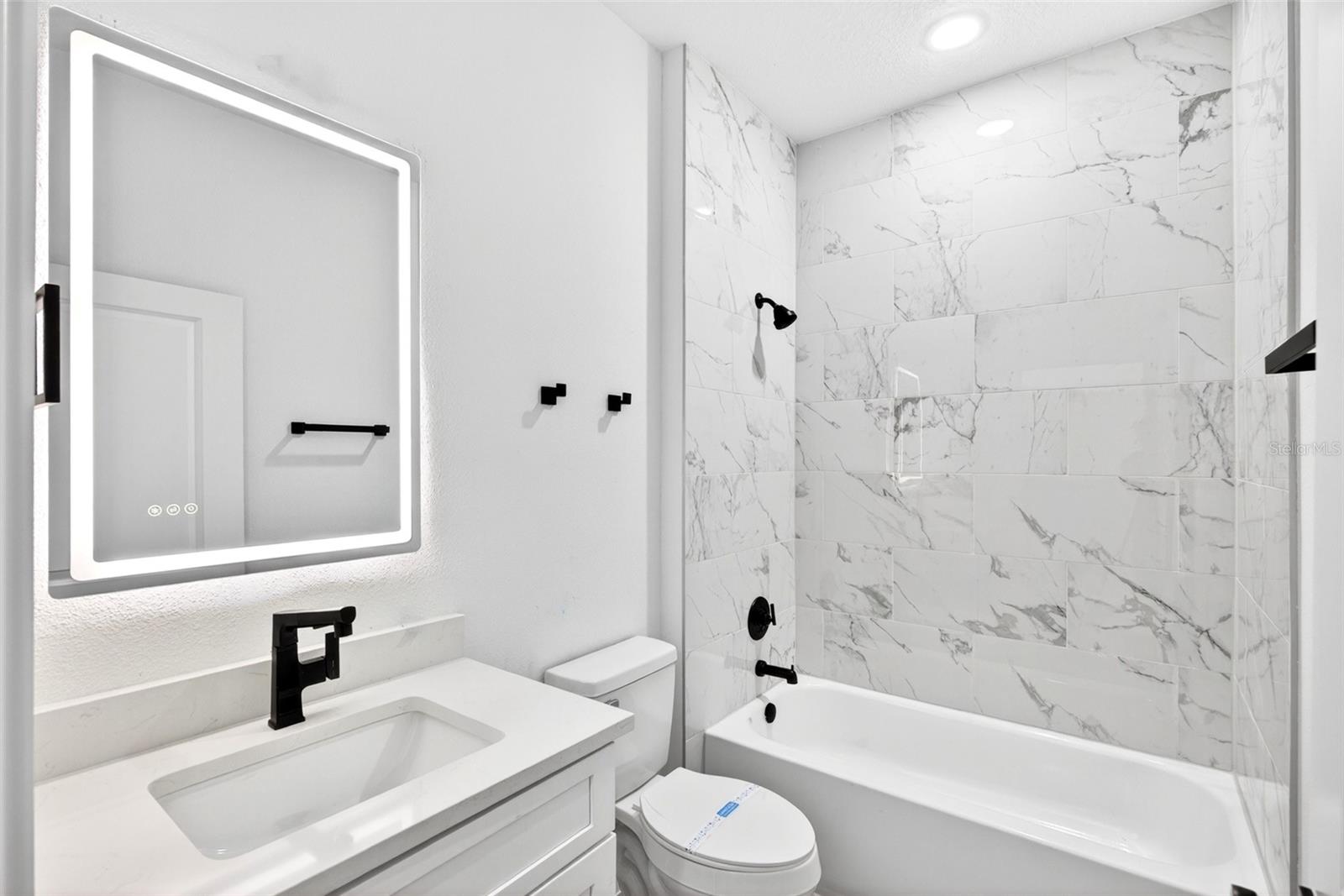 Image 24 of 35 For 193 Santa Fe Street