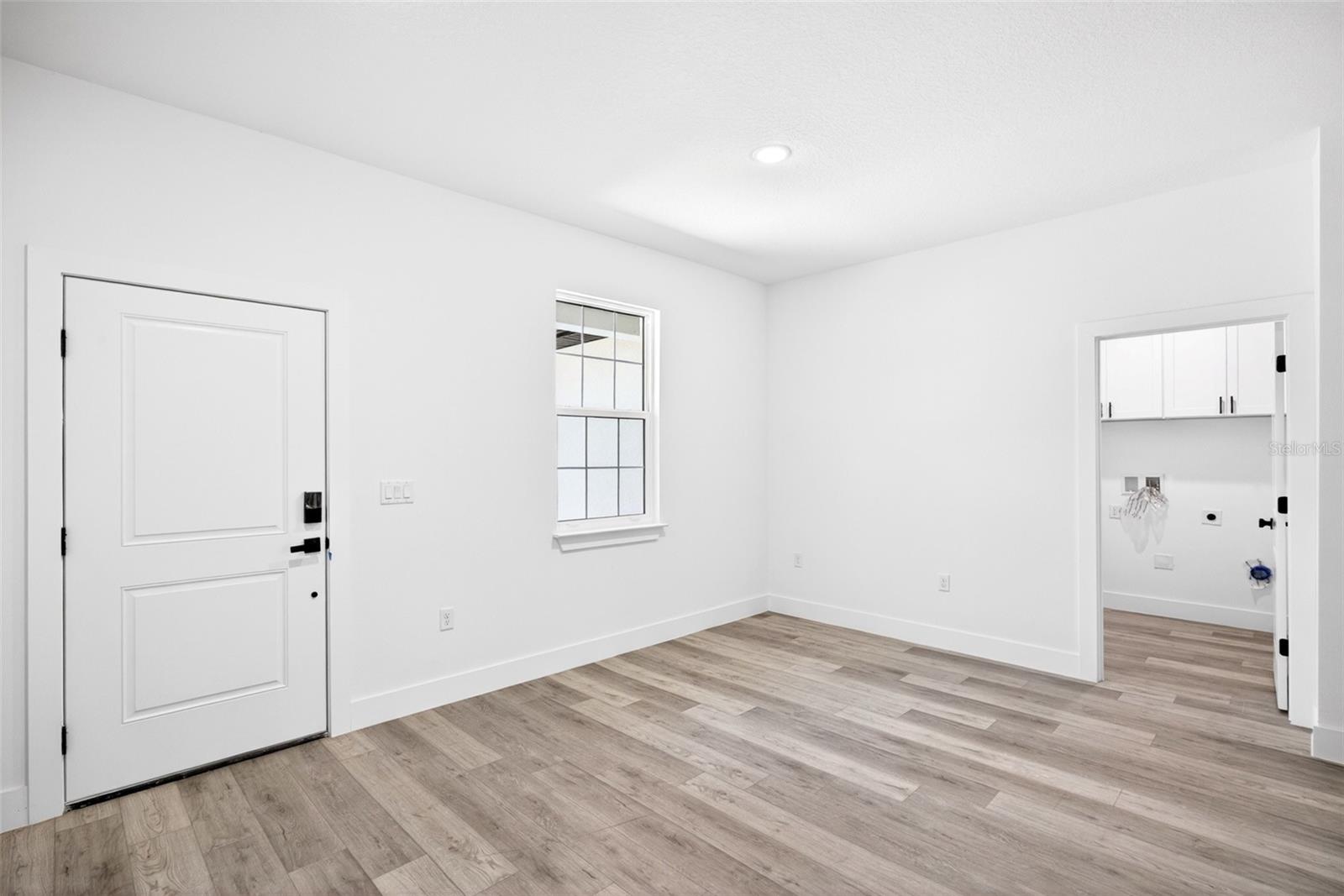 Image 5 of 35 For 193 Santa Fe Street