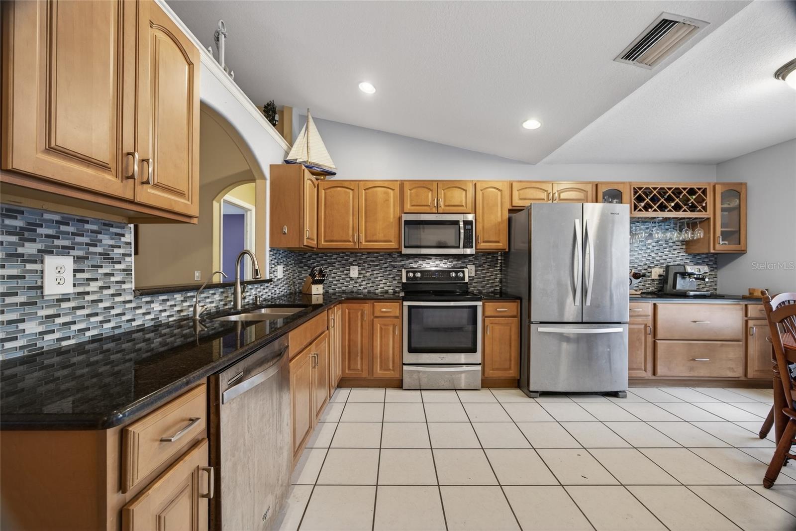 Image 11 of 32 For 2921 Cincinnati Street