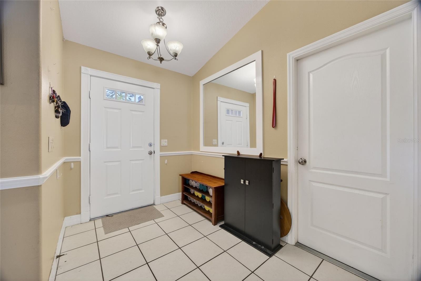 Image 3 of 32 For 2921 Cincinnati Street