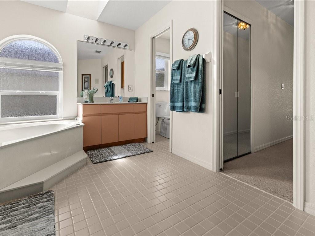 Image 23 of 48 For 25244 Lahore Lane