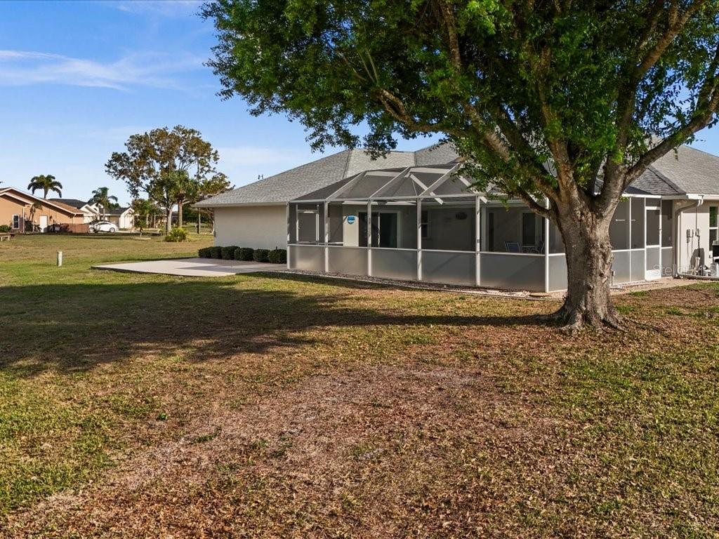 Image 45 of 48 For 25244 Lahore Lane