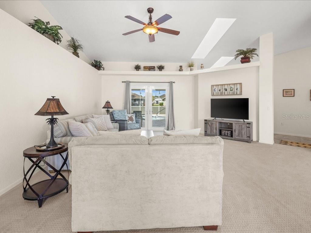 Image 6 of 48 For 25244 Lahore Lane