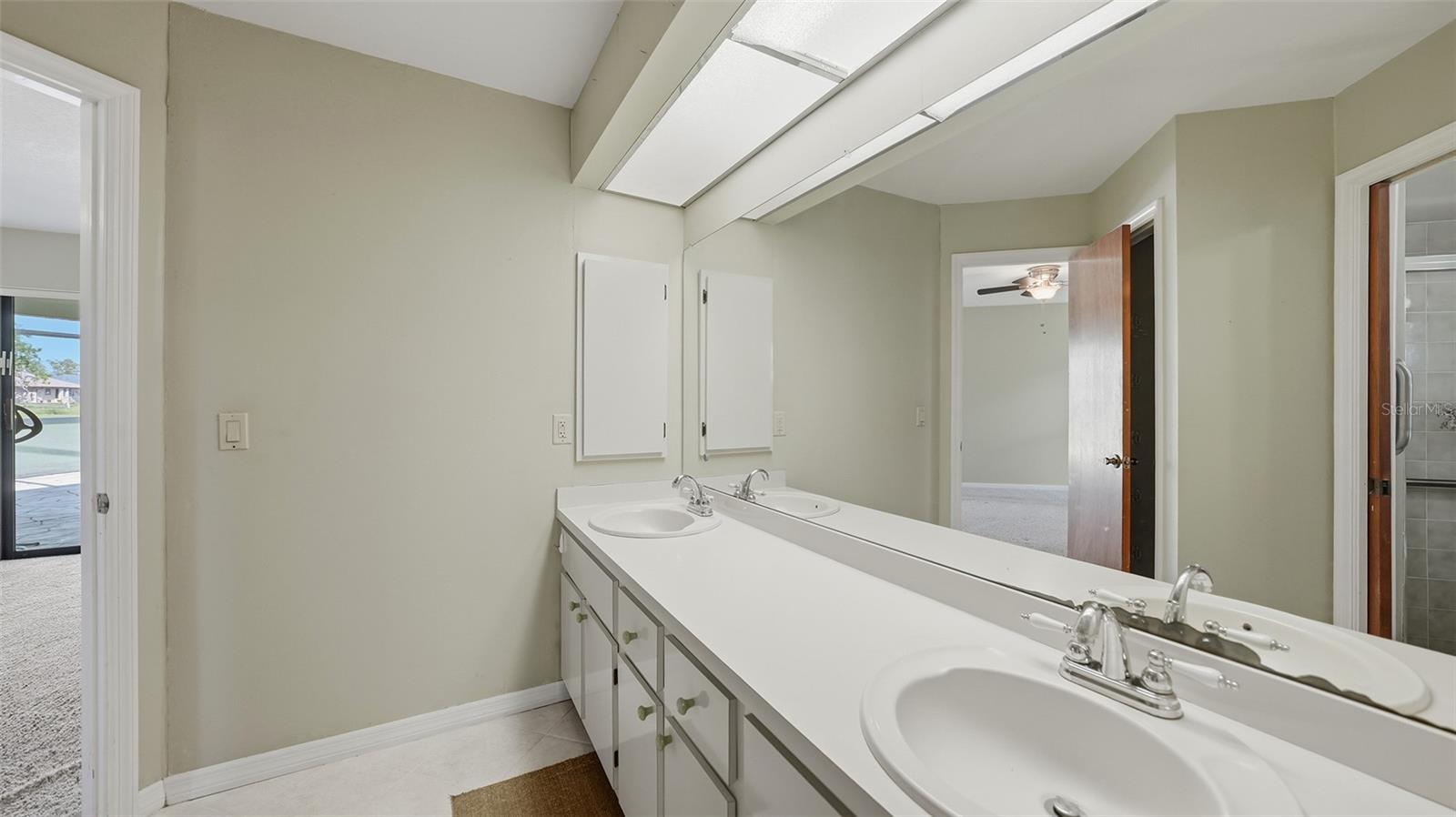 Image 23 of 45 For 26384 Madagascar Road