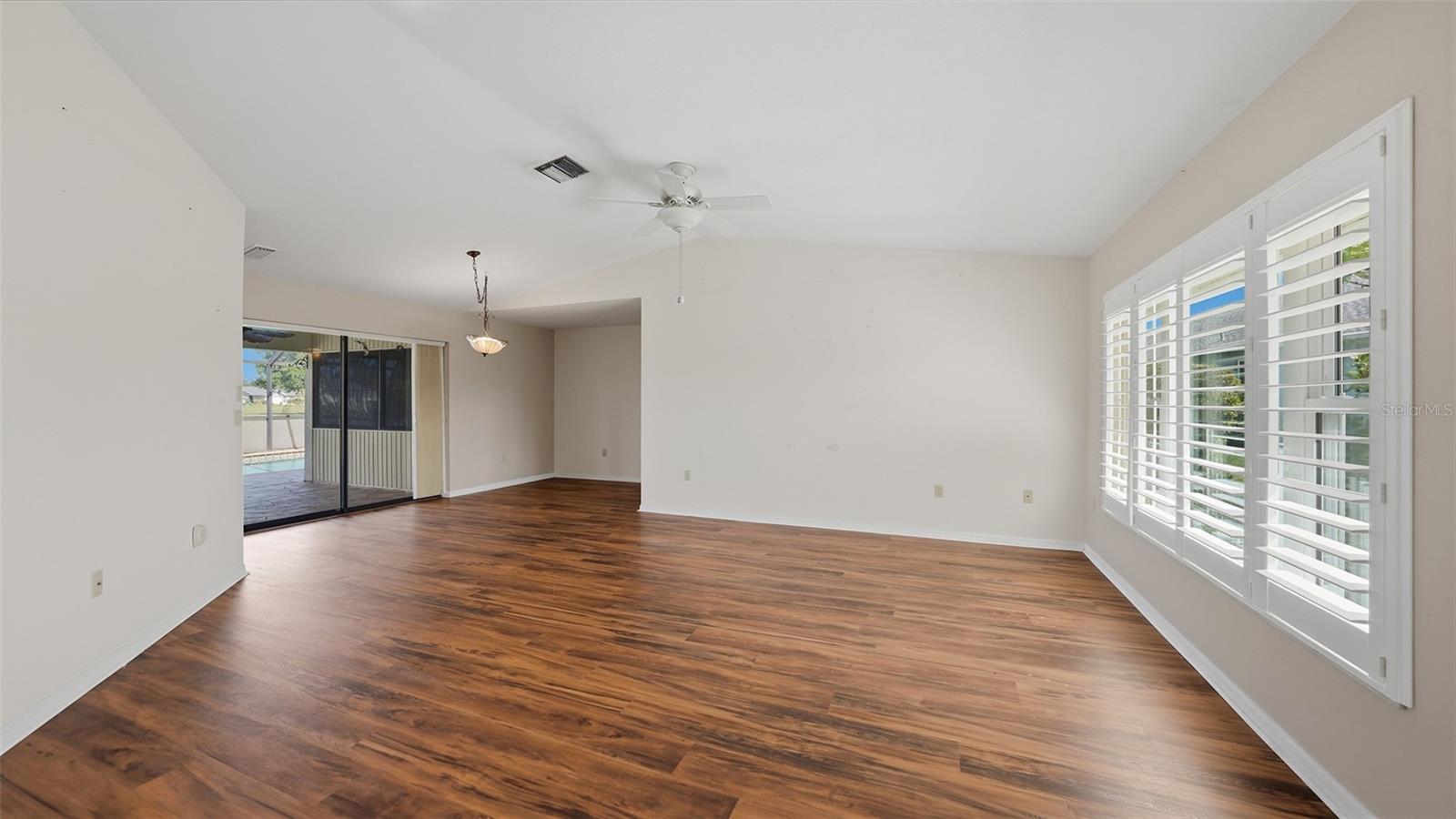 Image 7 of 45 For 26384 Madagascar Road