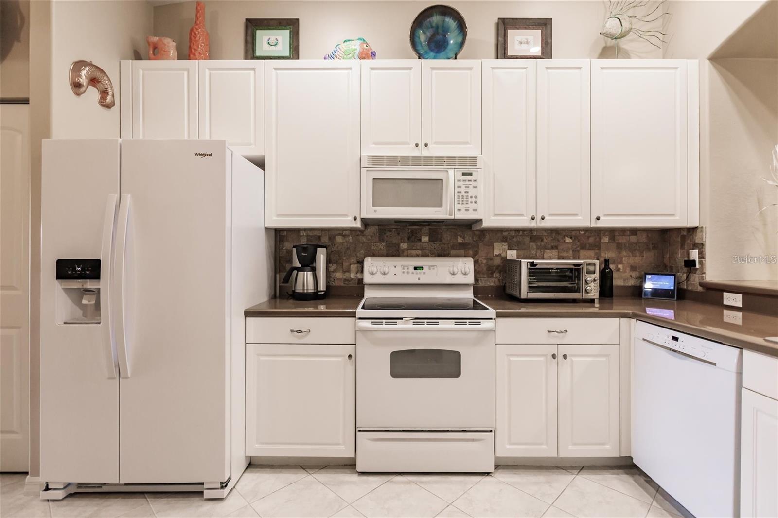 Image 10 of 30 For 323 Monaco Drive 10