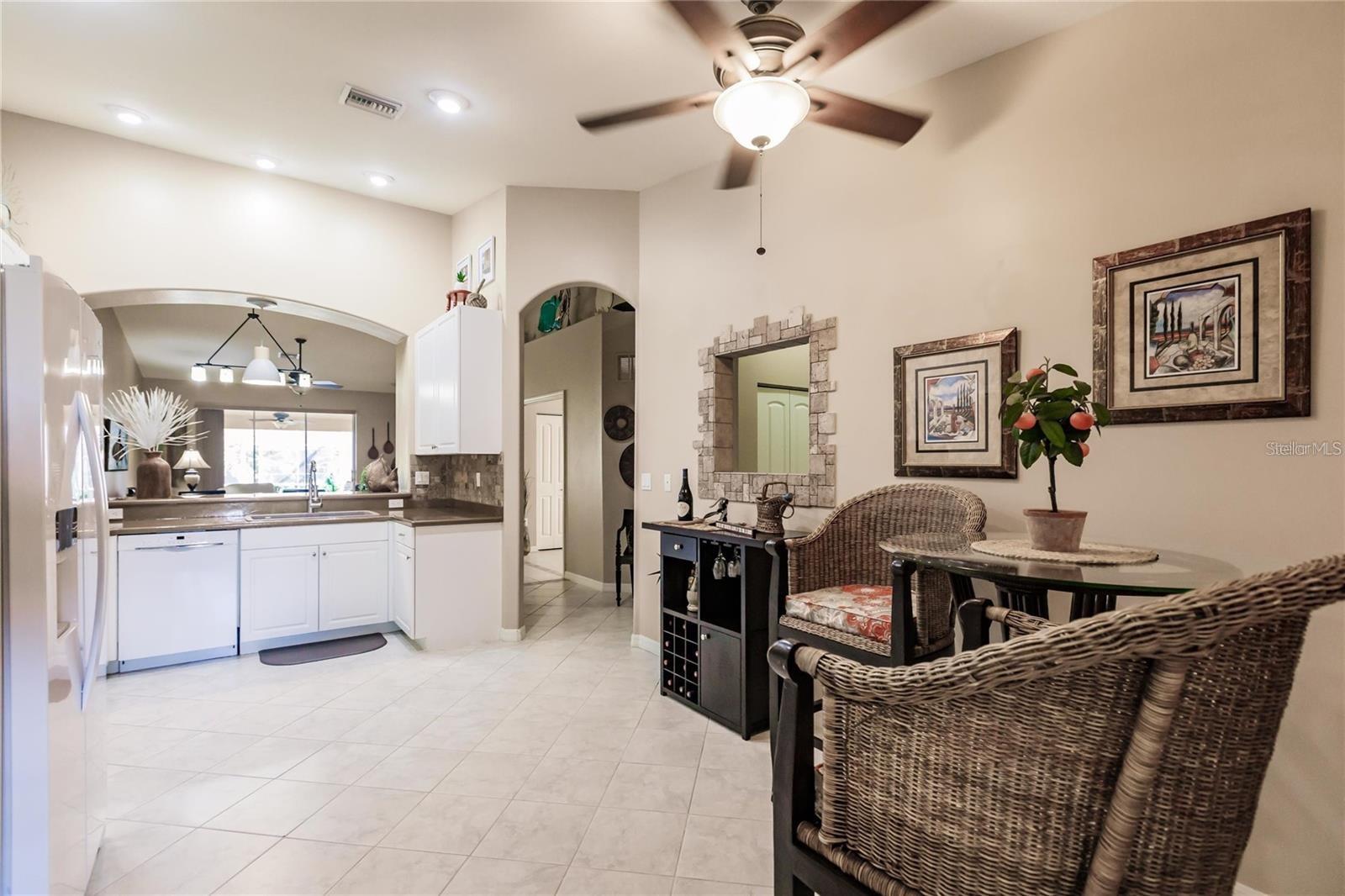 Image 13 of 30 For 323 Monaco Drive 10