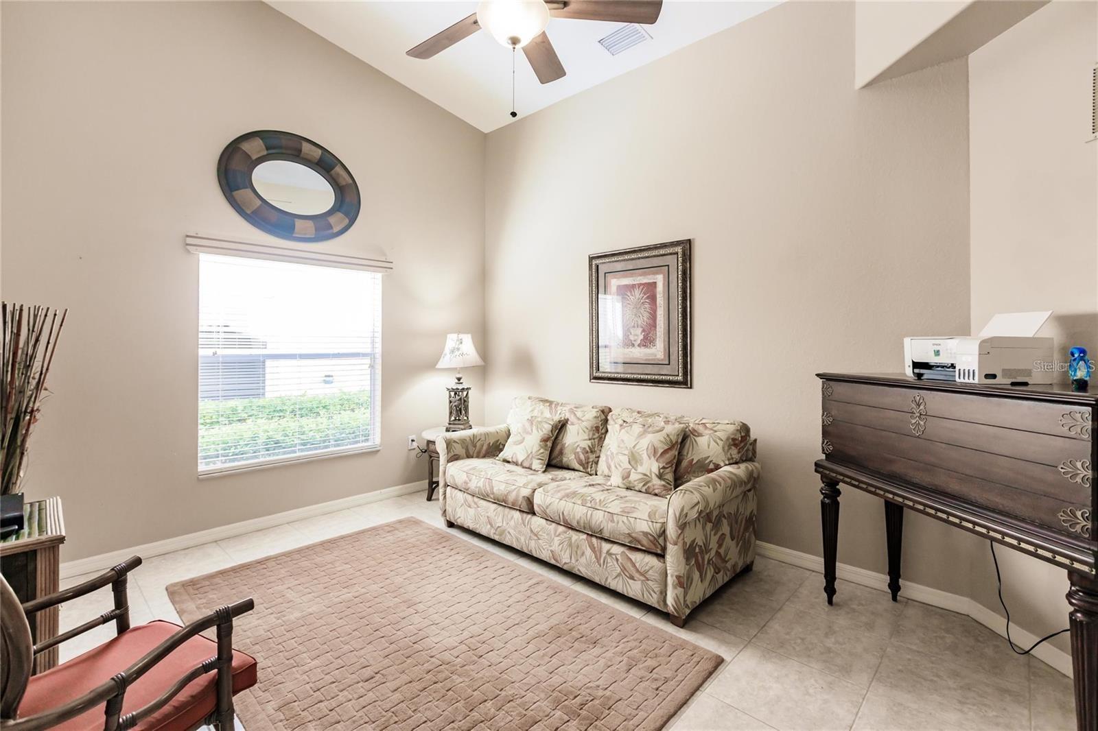 Image 23 of 30 For 323 Monaco Drive 10