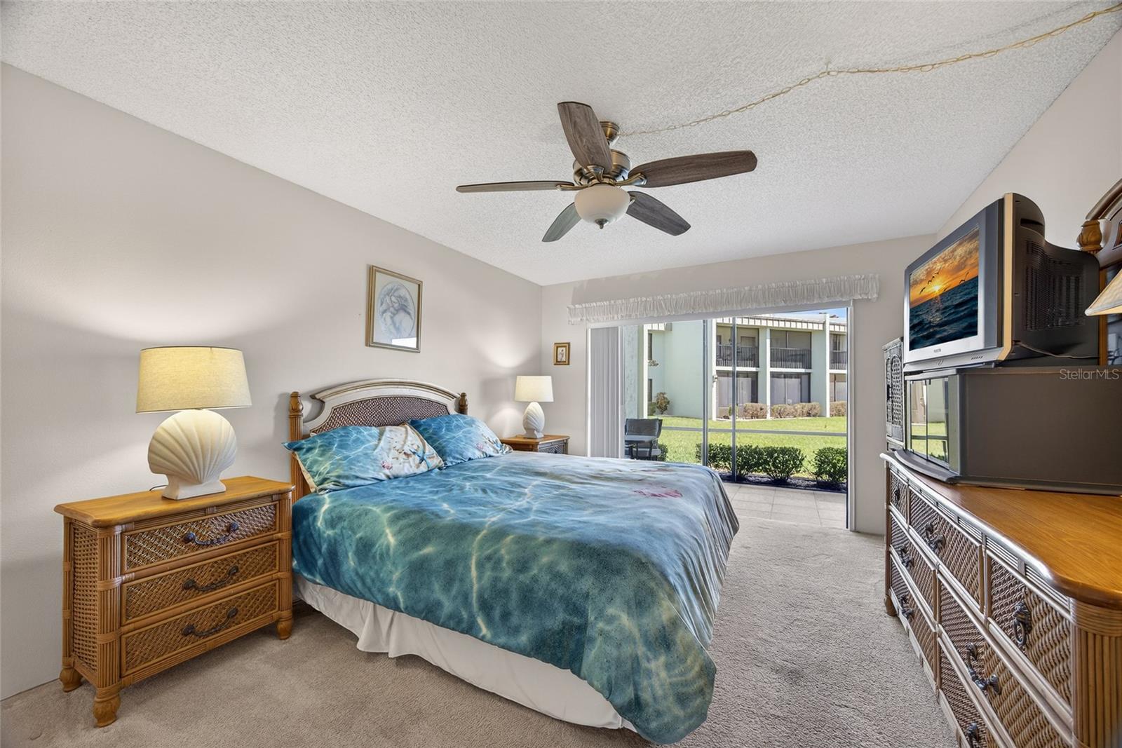 Image 14 of 36 For 1461 Aqui Esta Drive B3