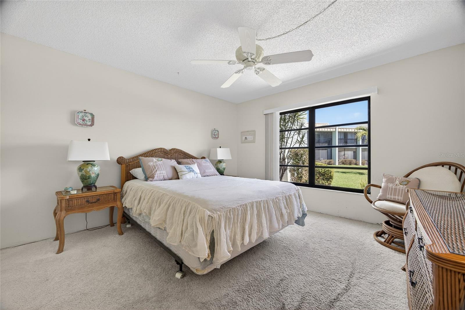 Image 19 of 36 For 1461 Aqui Esta Drive B3