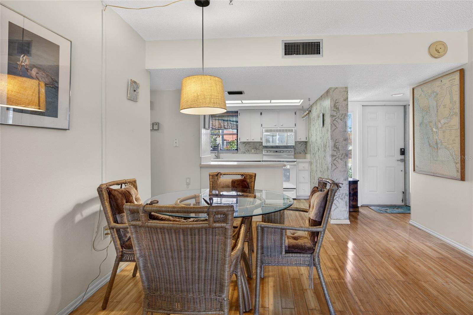 Image 8 of 36 For 1461 Aqui Esta Drive B3