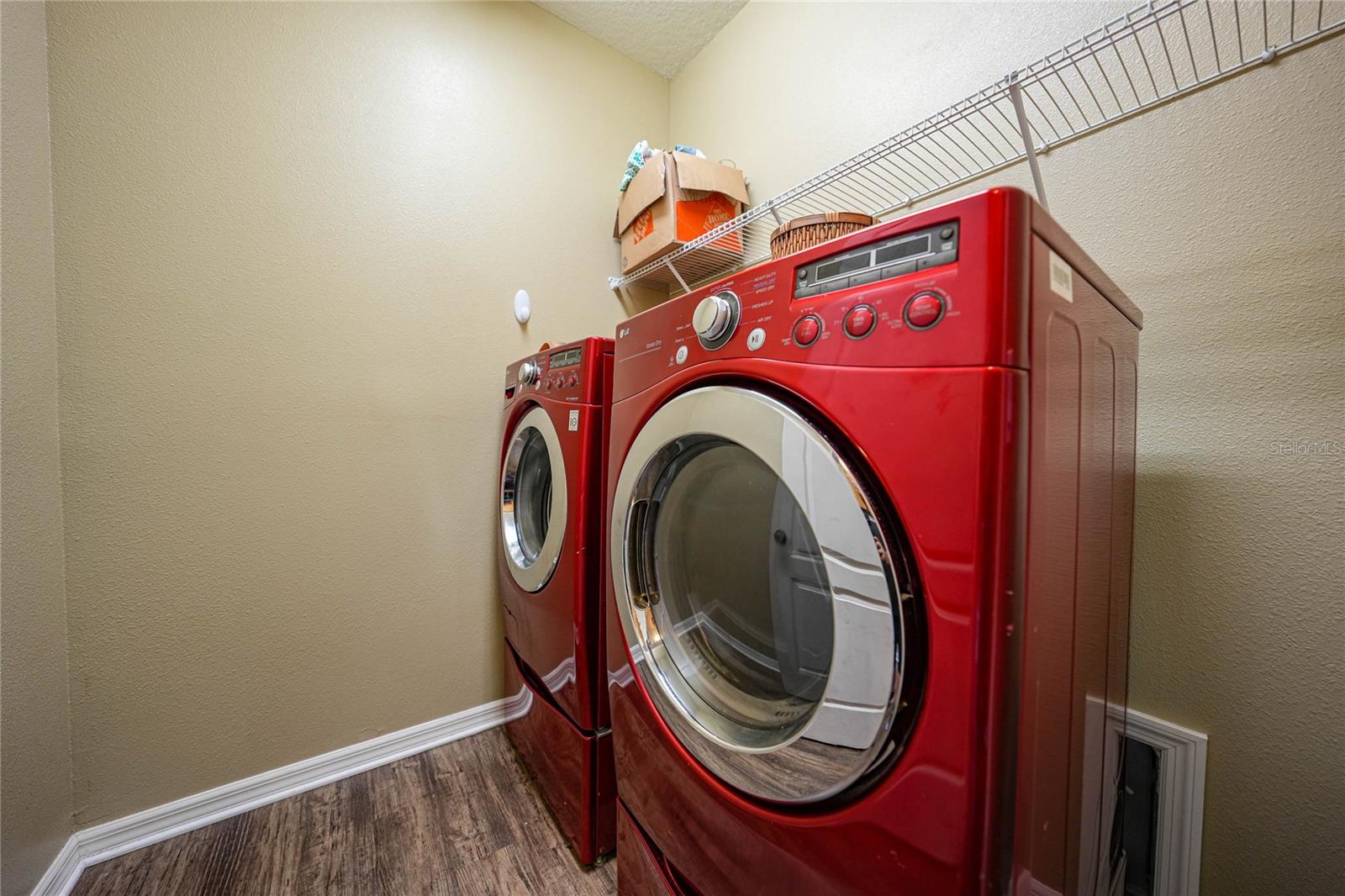 Image 28 of 33 For 10147 Winding River Road