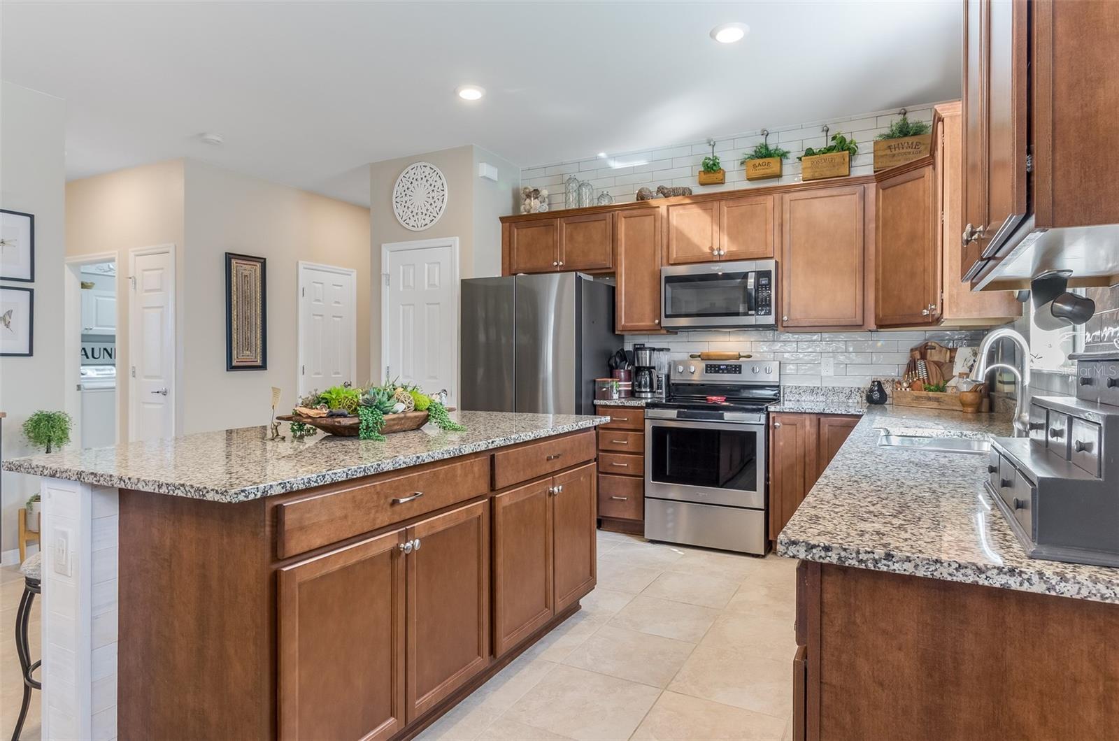 Image 11 of 46 For 2647 Marton Oak Boulevard