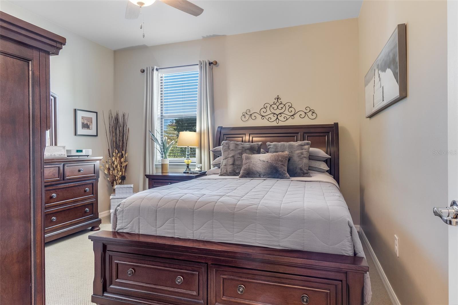 Image 28 of 46 For 2647 Marton Oak Boulevard