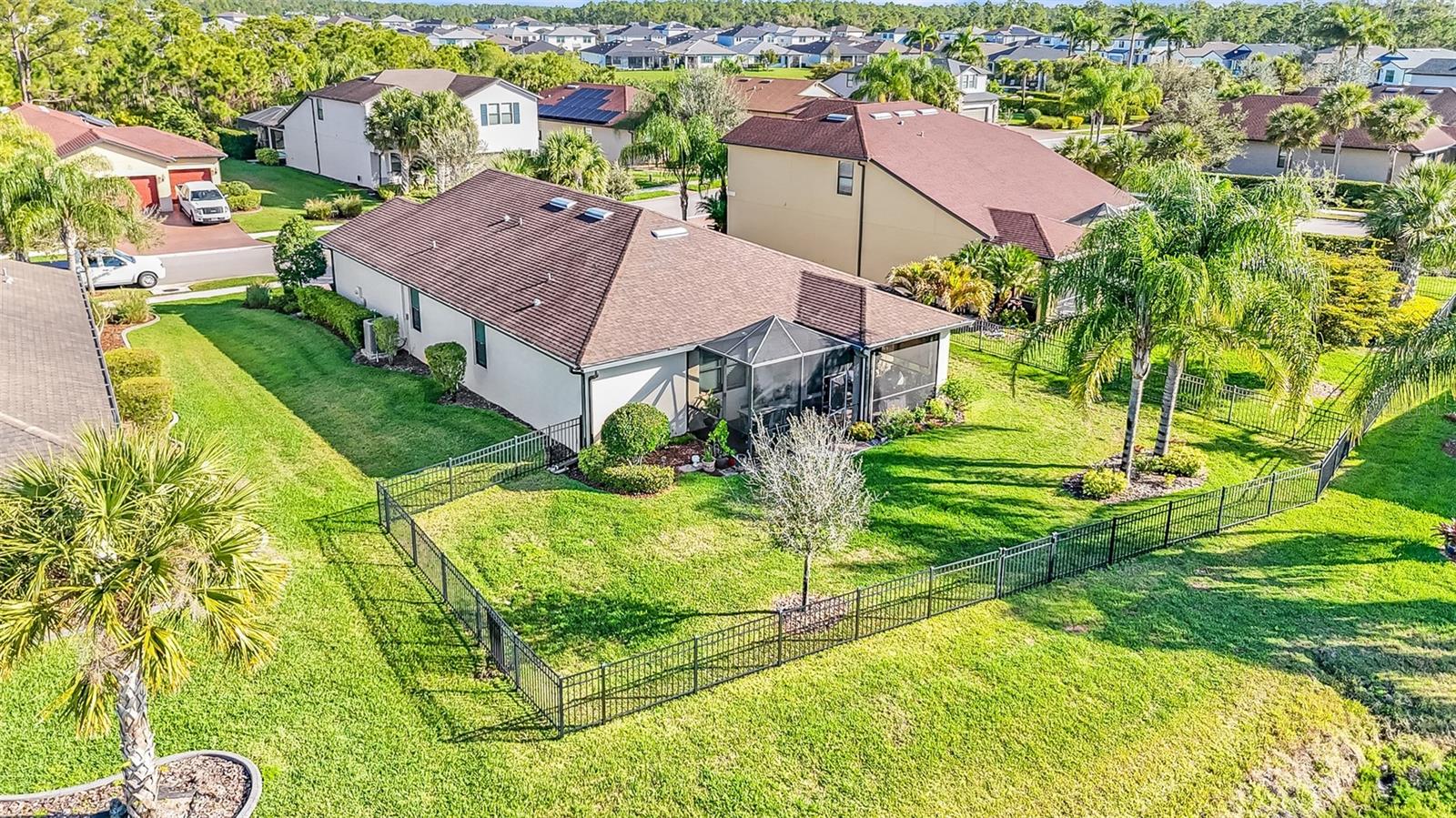 Image 36 of 46 For 2647 Marton Oak Boulevard