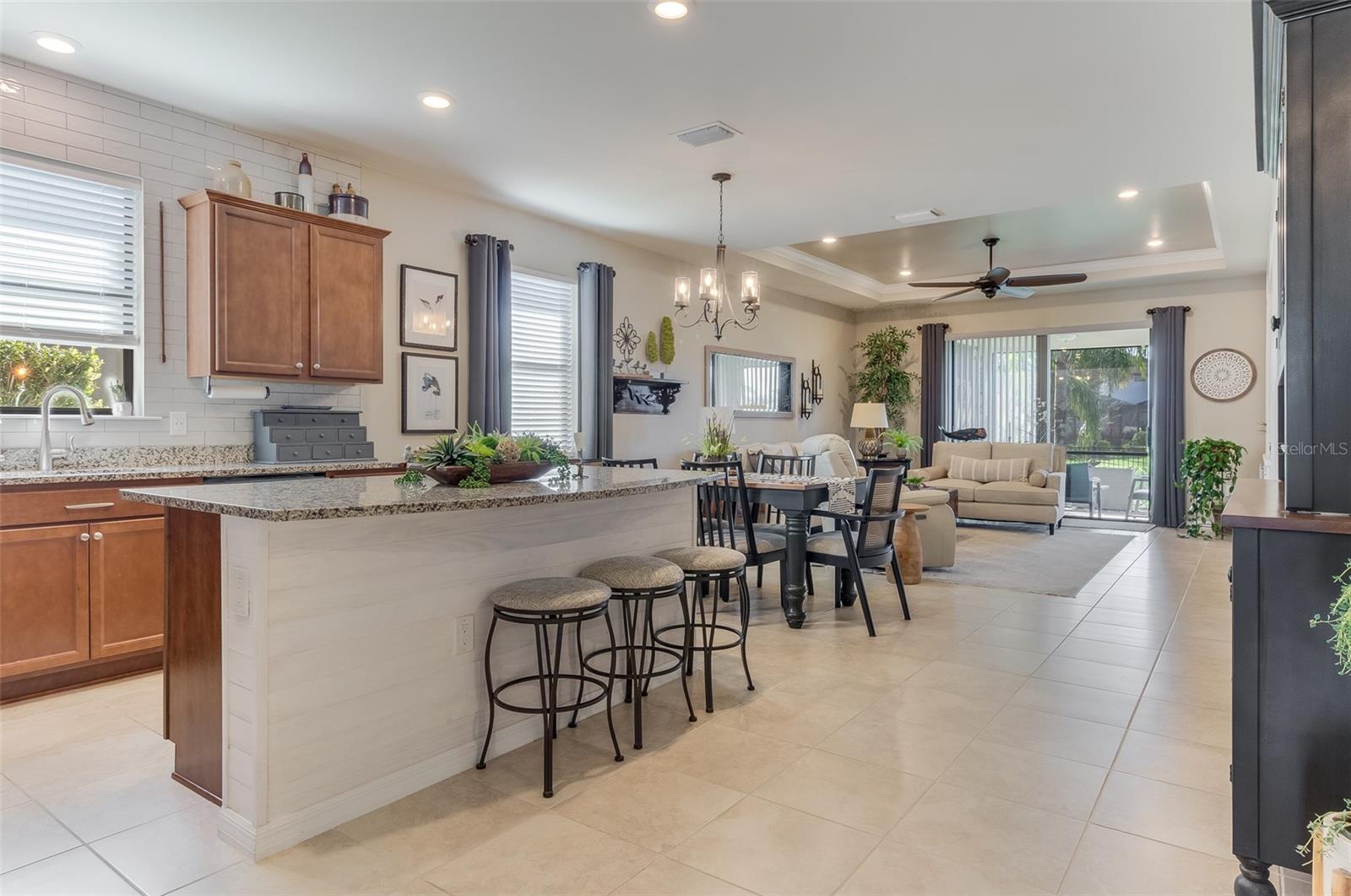 Image 9 of 46 For 2647 Marton Oak Boulevard