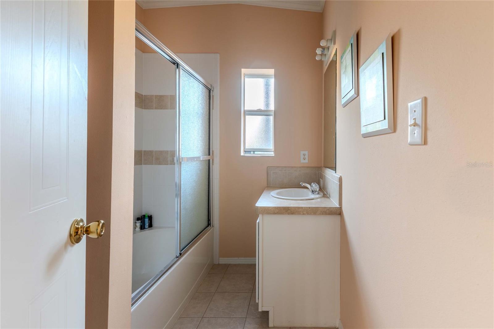 Image 22 of 25 For 2100 Kings Highway 437