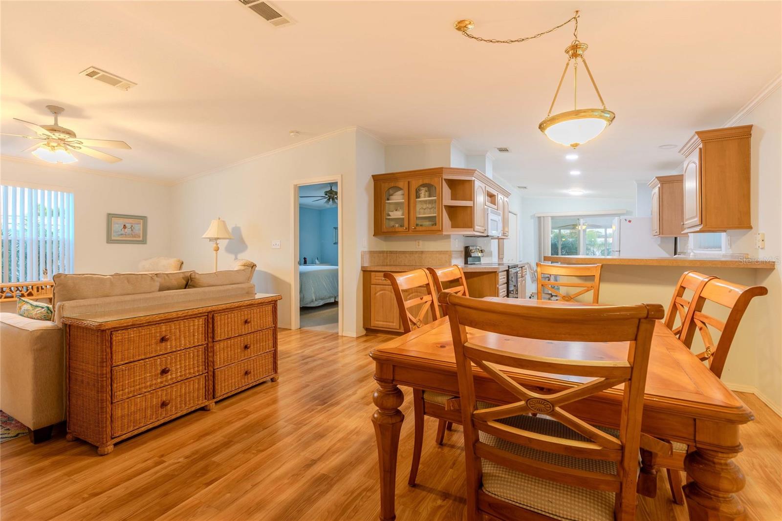 Image 6 of 25 For 2100 Kings Highway 437