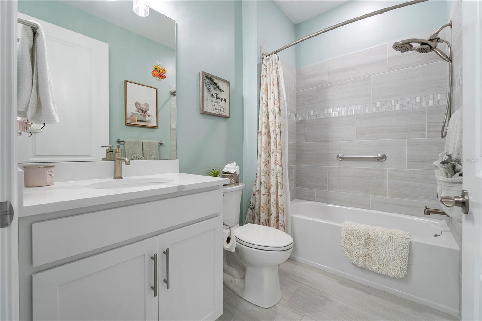 Image 18 of 83 For 15877 Shoreline Drive