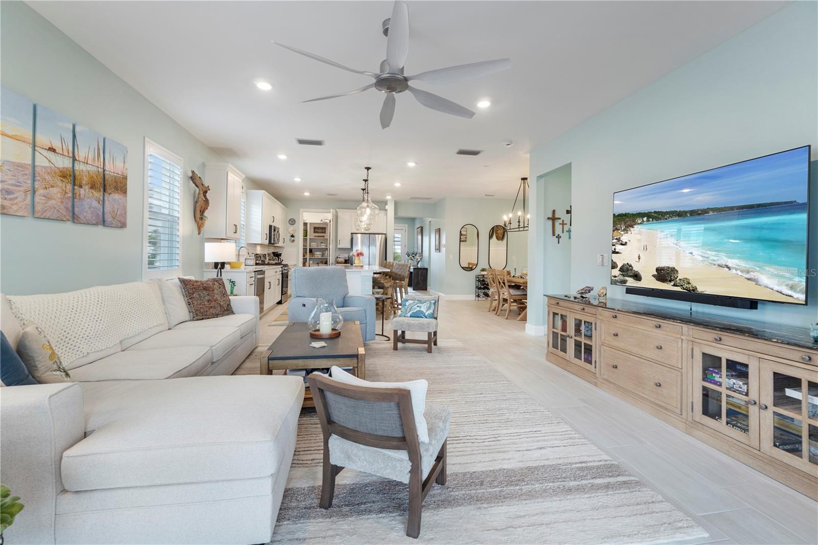 Image 20 of 83 For 15877 Shoreline Drive