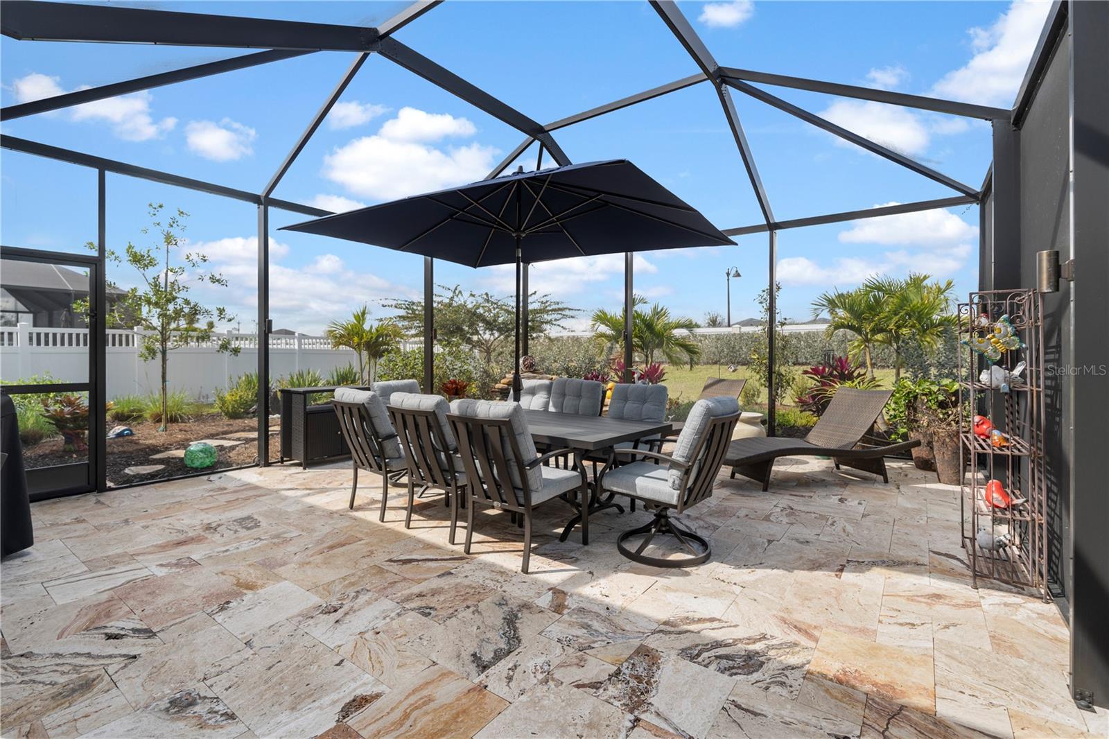 Image 33 of 83 For 15877 Shoreline Drive