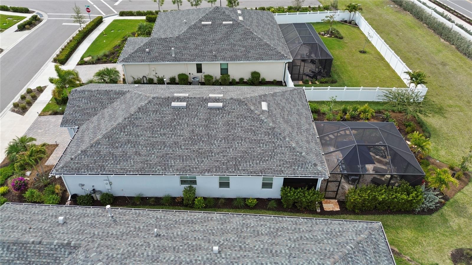 Image 39 of 83 For 15877 Shoreline Drive