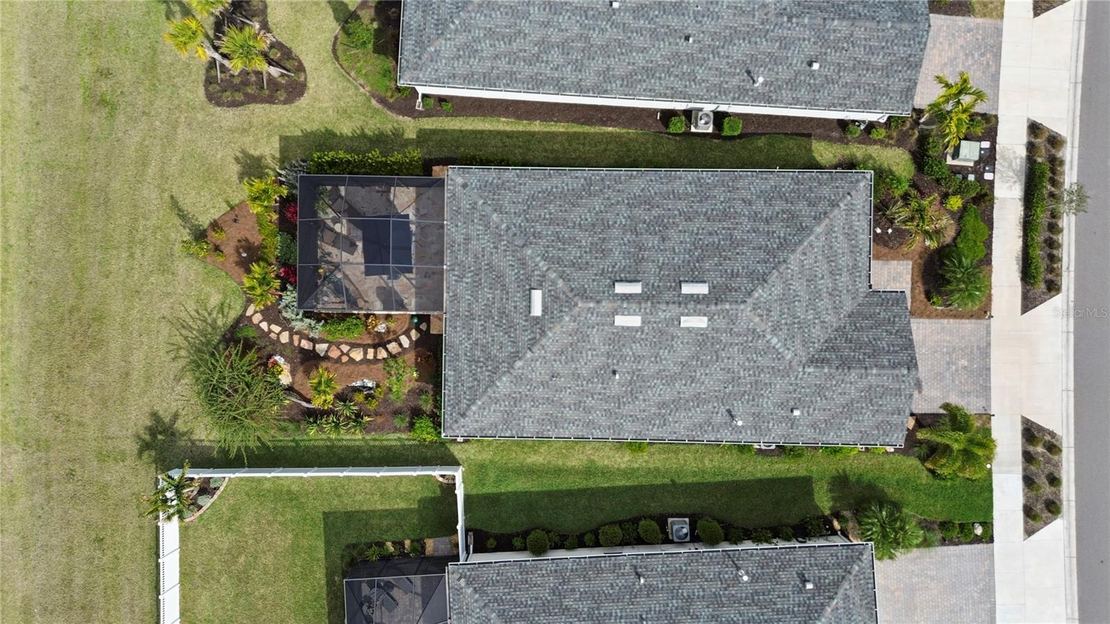 Image 41 of 83 For 15877 Shoreline Drive