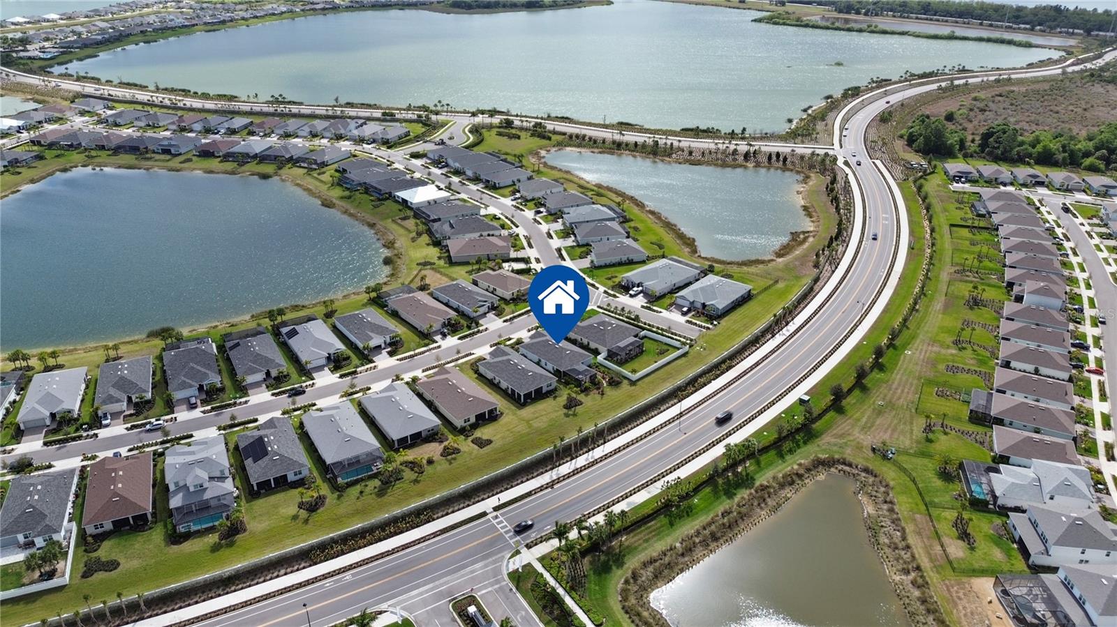 Image 47 of 83 For 15877 Shoreline Drive