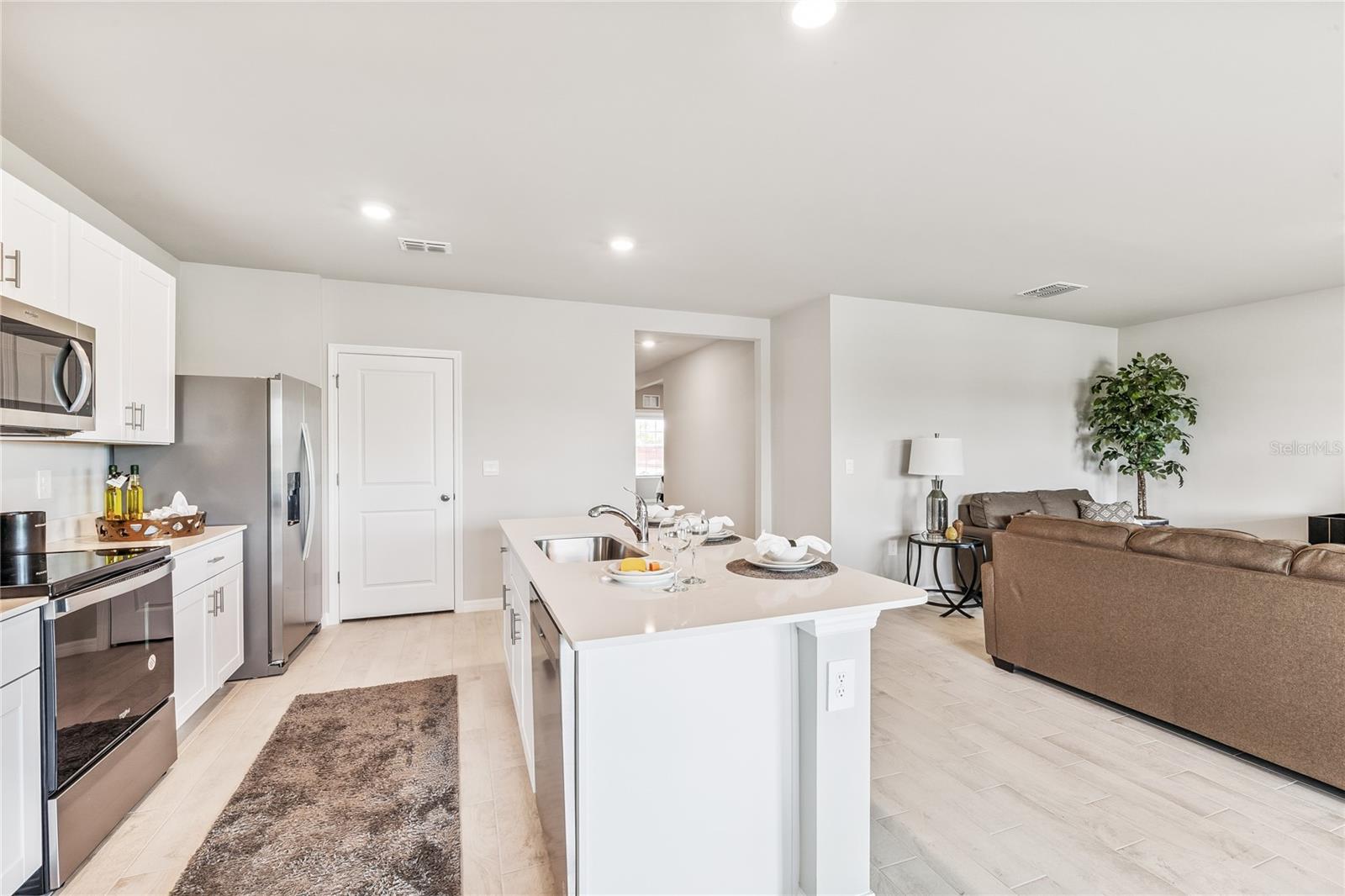 Image 6 of 21 For 26215 Coral Lakes Drive