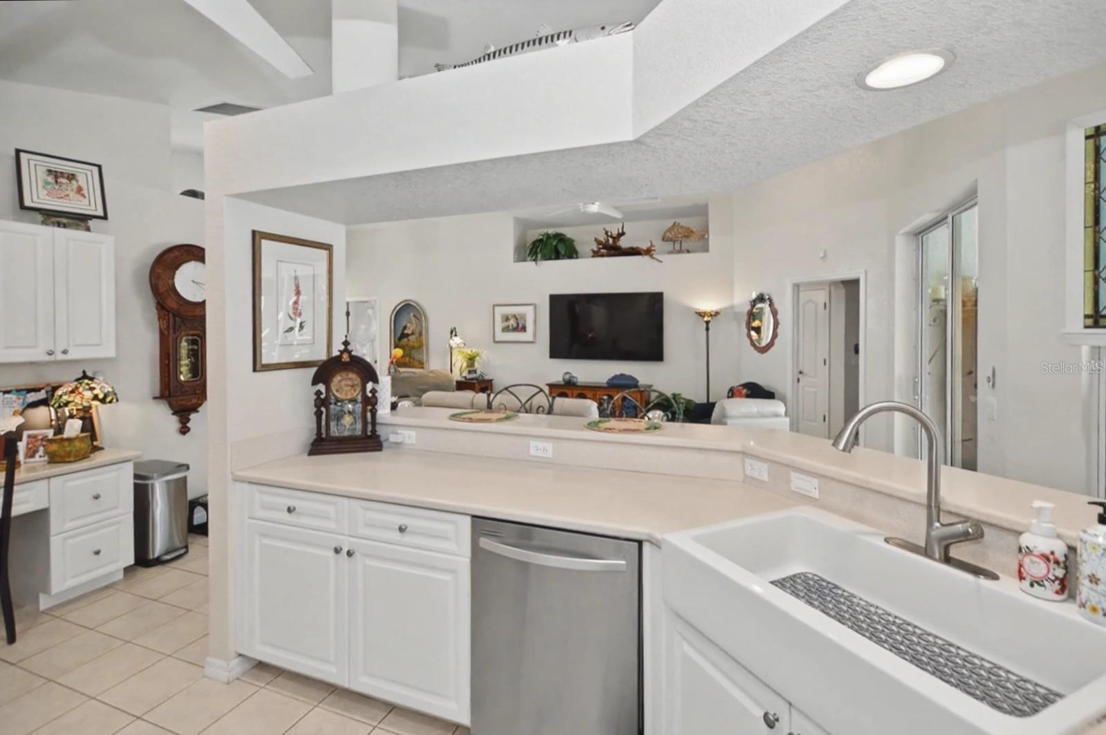 Image 16 of 43 For 314 Baytree Drive