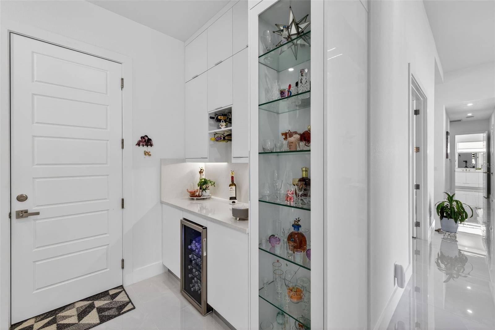 Image 22 of 50 For 523 23rd Street