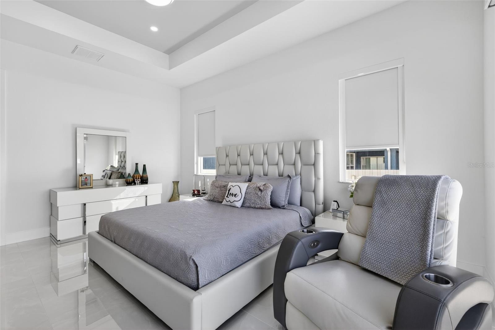 Image 25 of 50 For 523 23rd Street