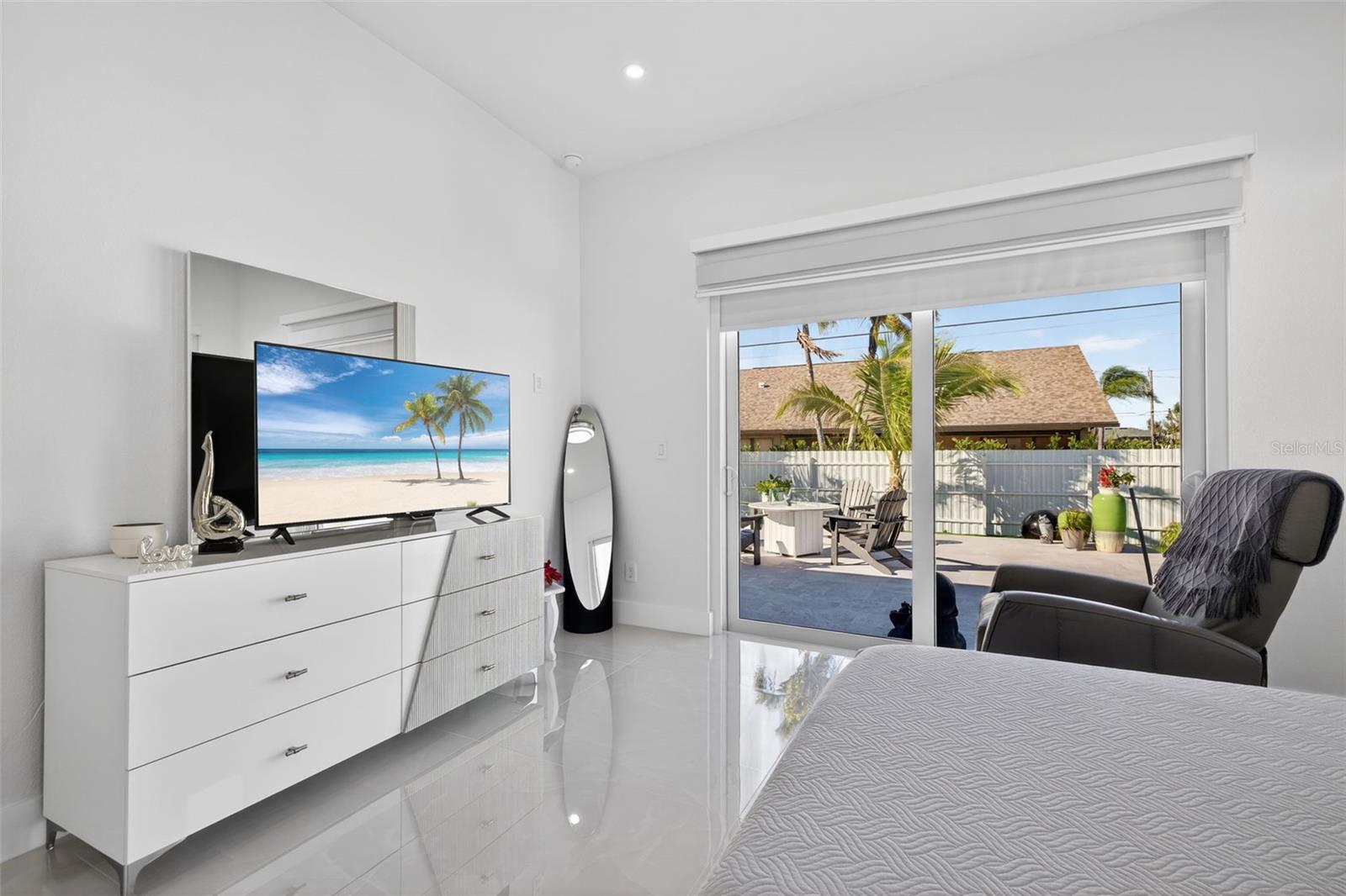 Image 31 of 50 For 523 23rd Street