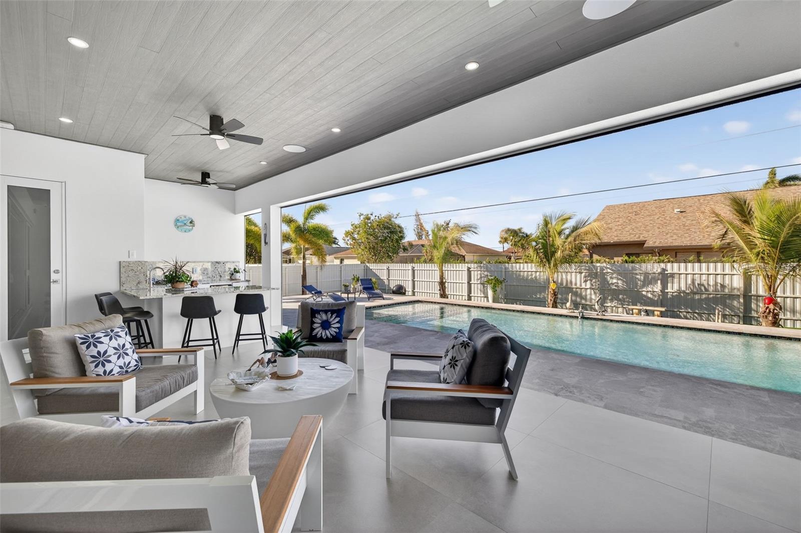 Image 40 of 50 For 523 23rd Street